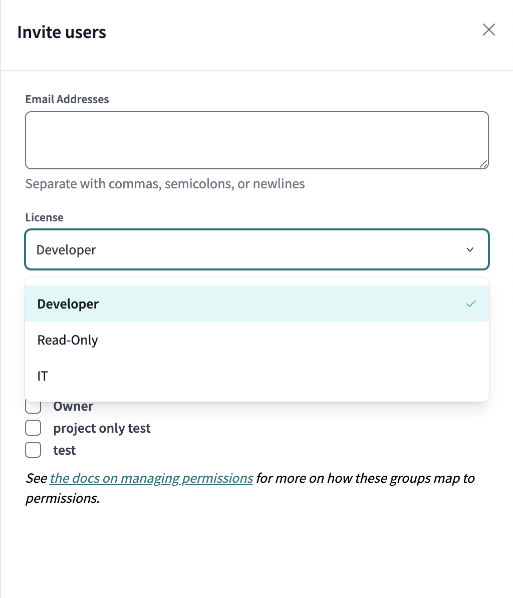 Example of the license dropdown in the user invitation window.